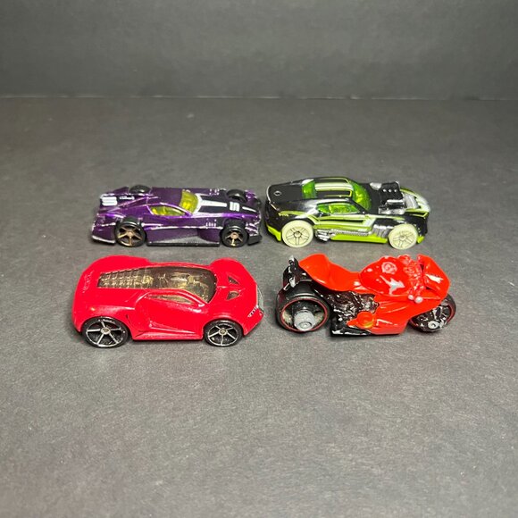 Lot of 8 Hot Wheels Hover Storm, Roll Cage, Urban Agent, Formula 8r, Motorcycle - Picture 8 of 9